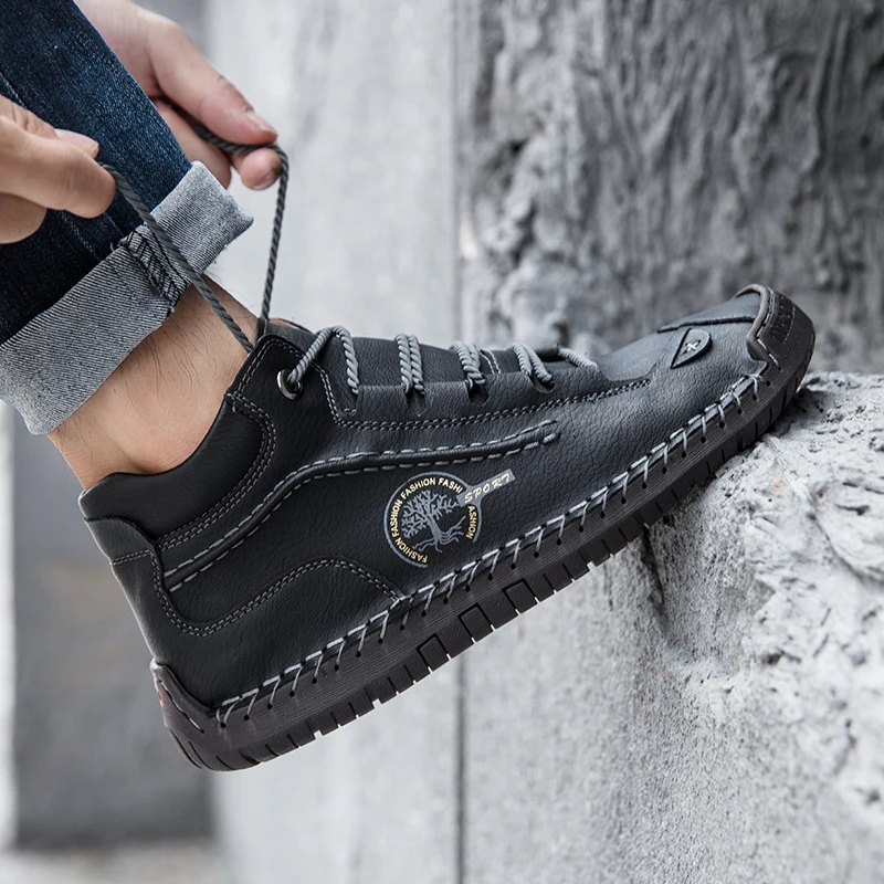 (⏰LAST DAY - 49% OFF🛒)Men's Retro Hand-Stitched Pigskin Boots – Wide Toe, Breathable, Non-Slip, Arch Support, Memory Foam Insole, Lightweight & Comfortable for Walking & Driving
