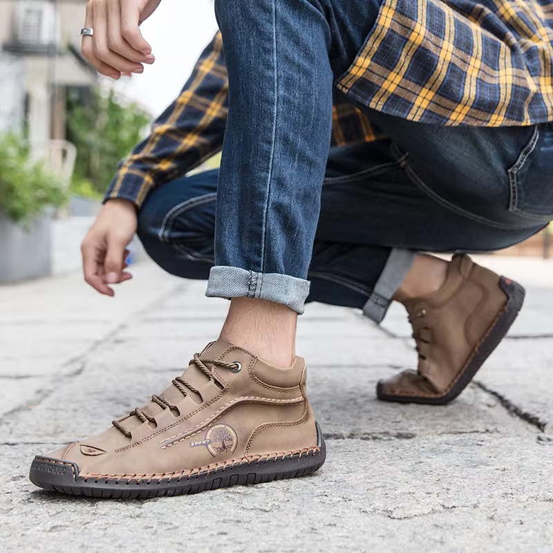 (⏰LAST DAY - 49% OFF🛒)Men's Retro Hand-Stitched Pigskin Boots – Wide Toe, Breathable, Non-Slip, Arch Support, Memory Foam Insole, Lightweight & Comfortable for Walking & Driving