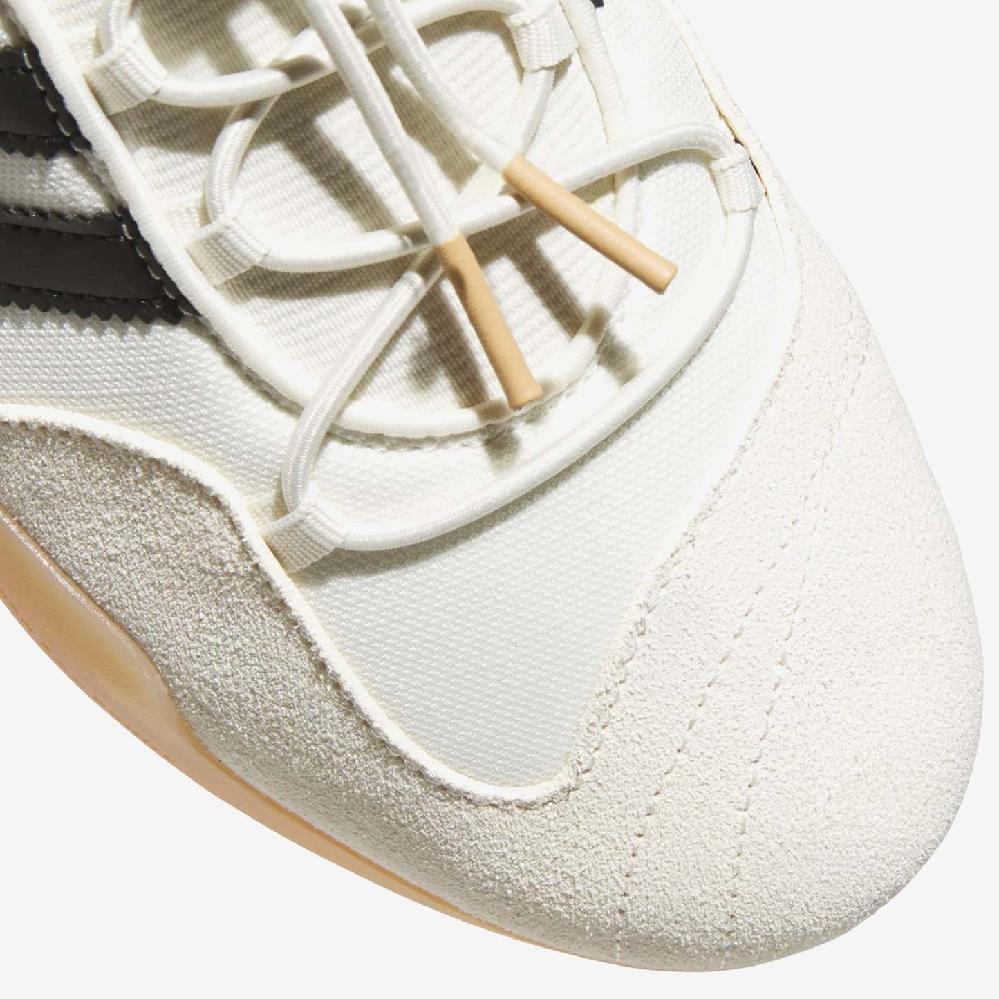 Adithtdas ballerina x bad bunny