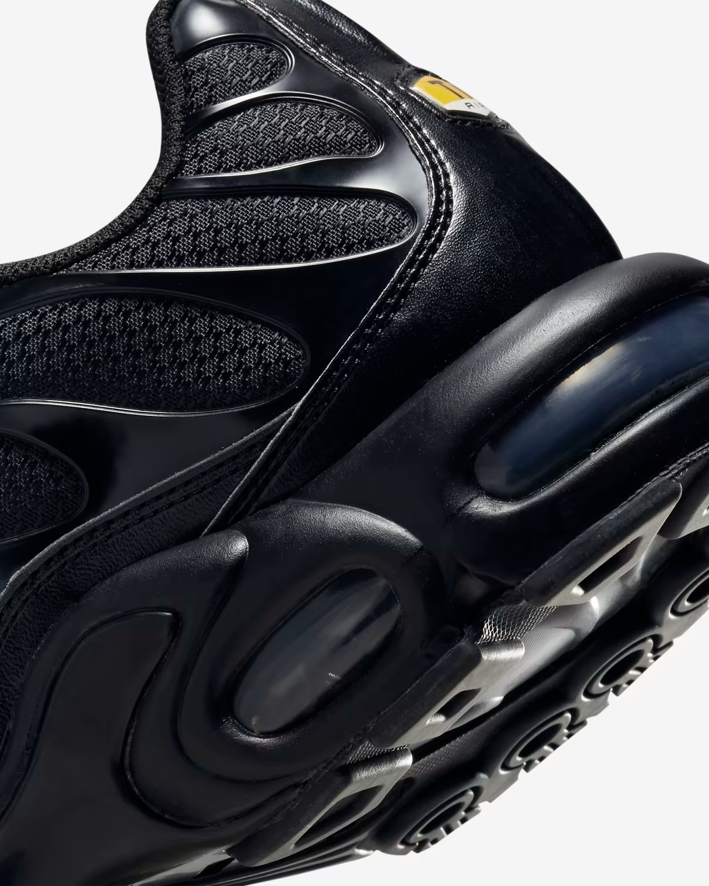 Nithtke Air Max Plus Triple Black