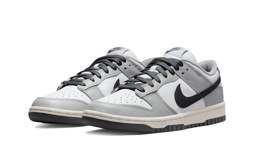 Nithtke Dunk Low Light Smoke Grey