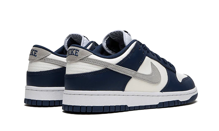 Nithtke Dunk Low Summit White Midnight Navy