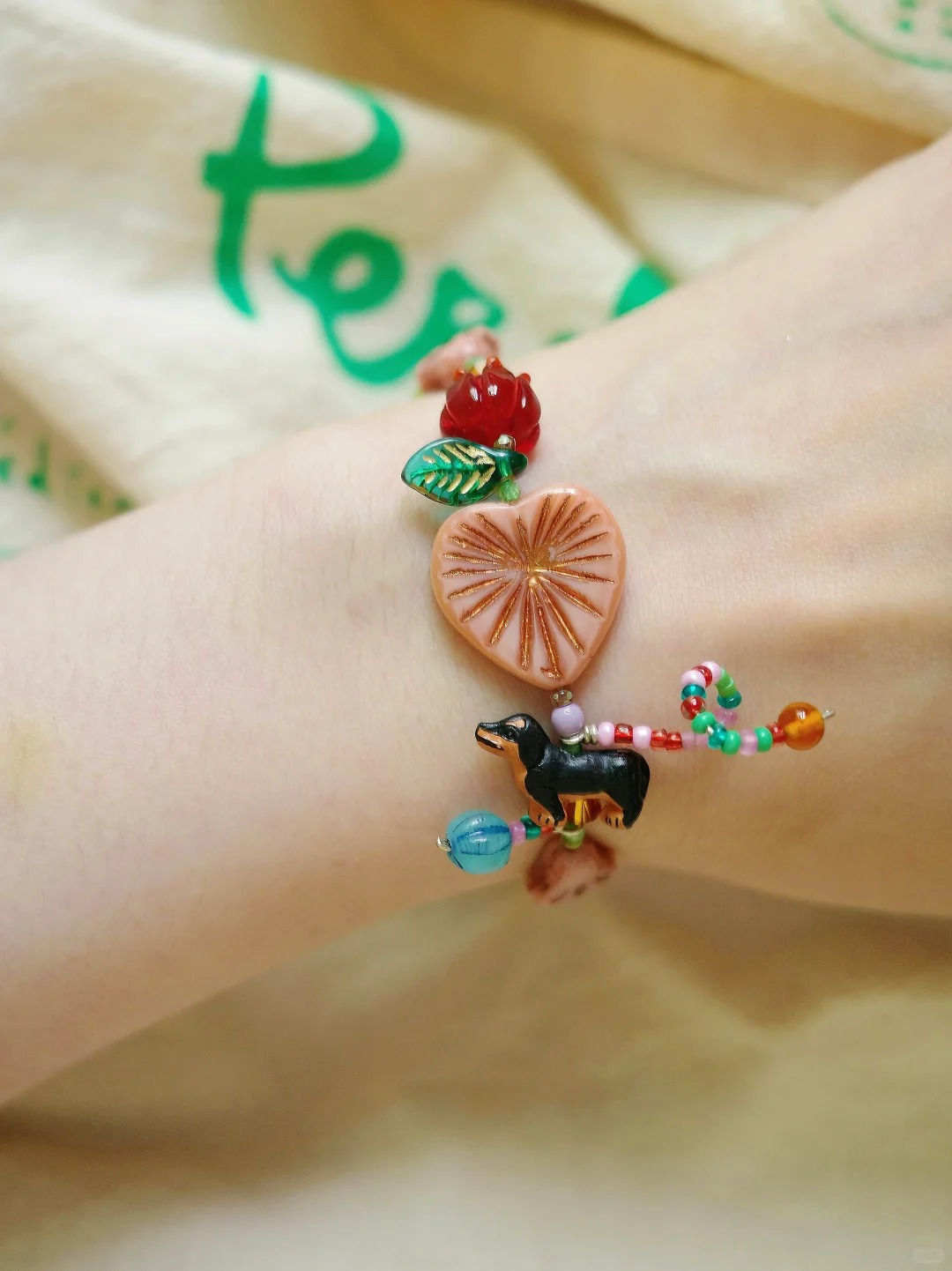 “The Romance of Puppies "playful retro pink bracelet
