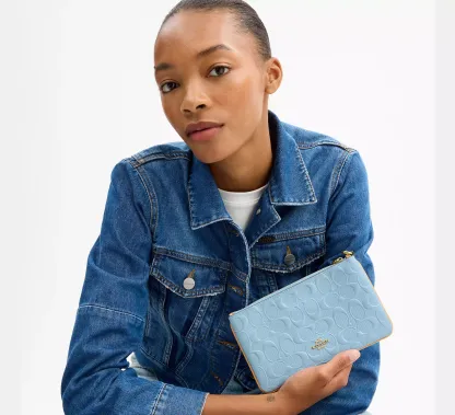 Ashton Wristlet In Signature Leather