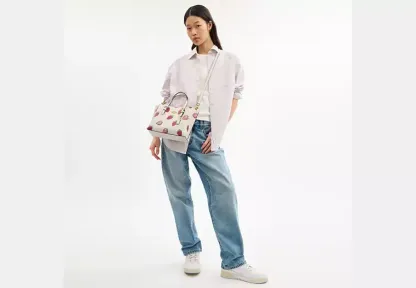 Mollie Tote Bag 25 With Strawberry Print