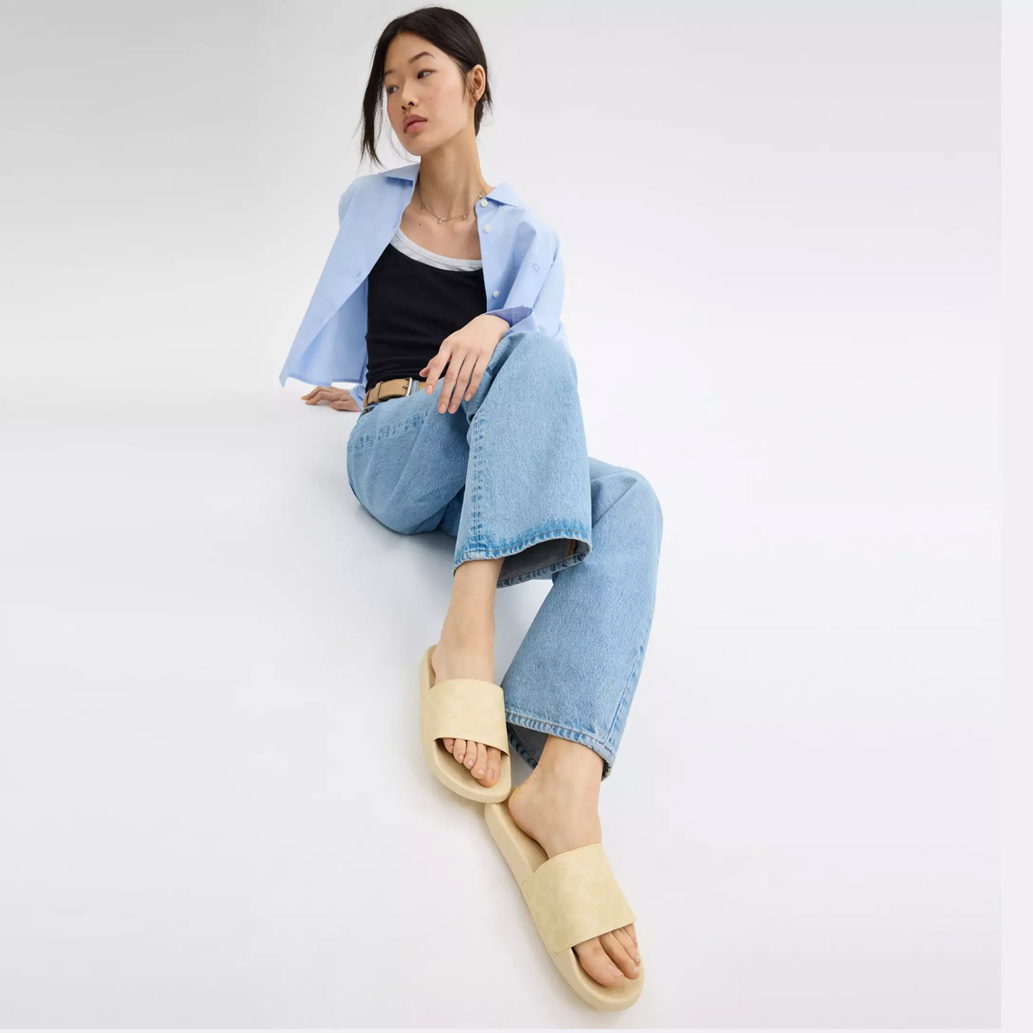 Udele Sport Slide In Signature Canvas