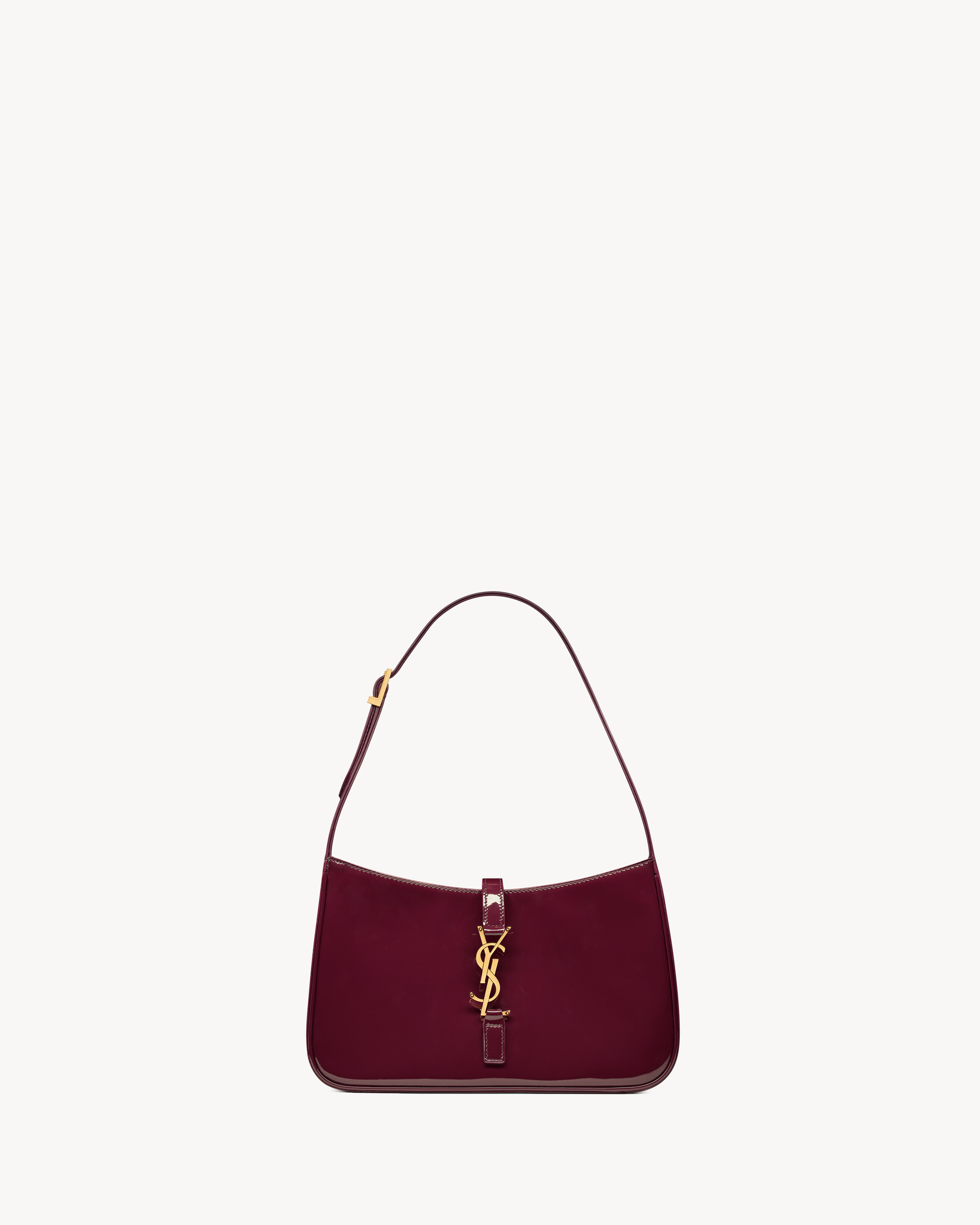 le 5 à 7 in patent leather