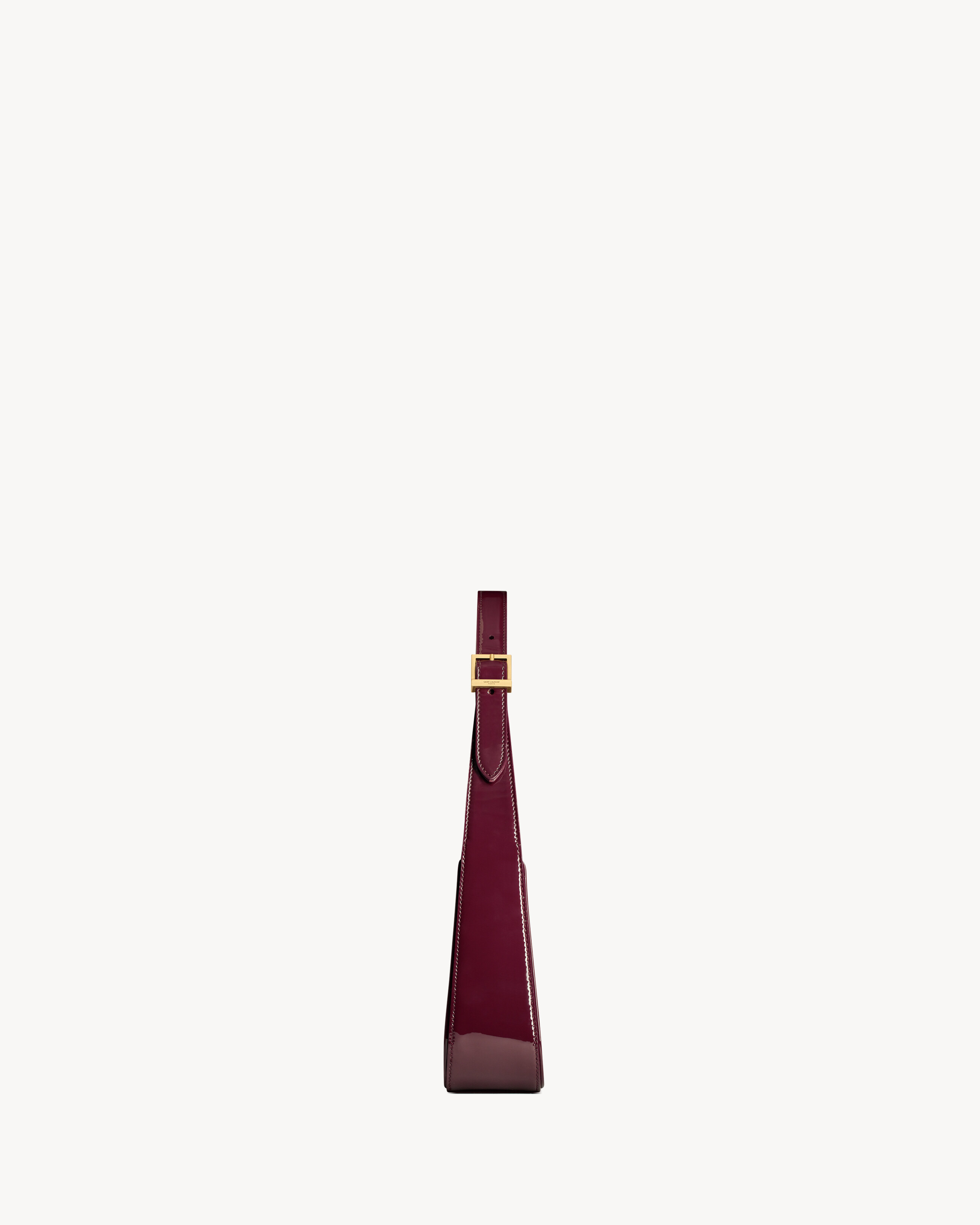 le 5 à 7 in patent leather