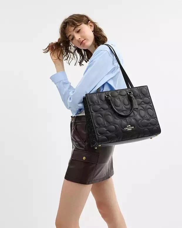 Maggie Tote Bag In Signature Leather CY672- New