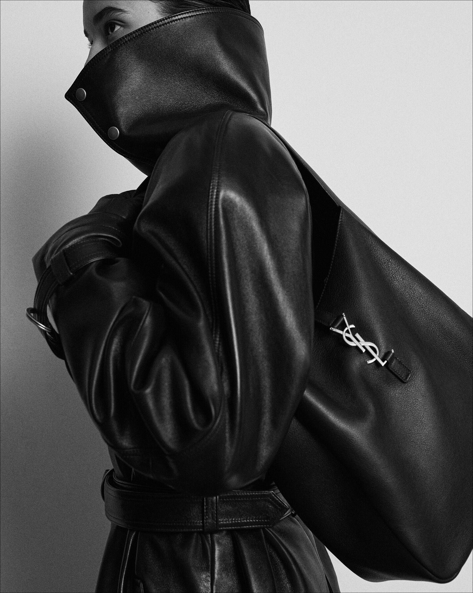 LARGE LE 5  7 SUPPLE IN SMOOTH LEATHER-BLACK