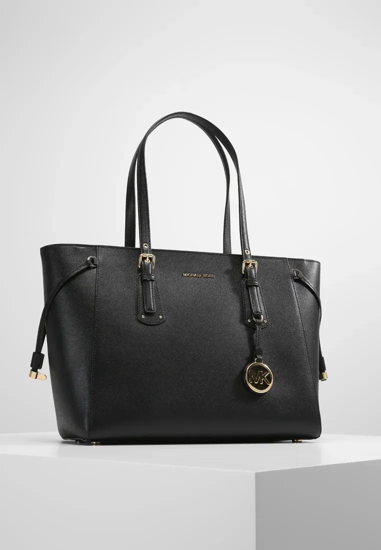 Micththael Kors VOYAGER TOTE - Handtasche - Luggage