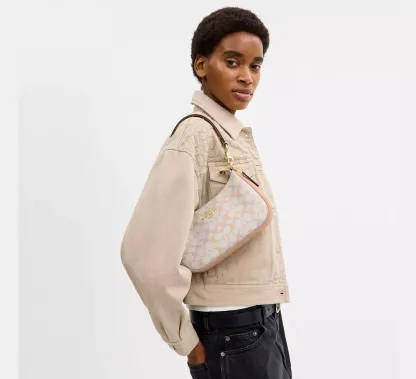 Teri Shoulder Bag In Pretty Signature Canvas