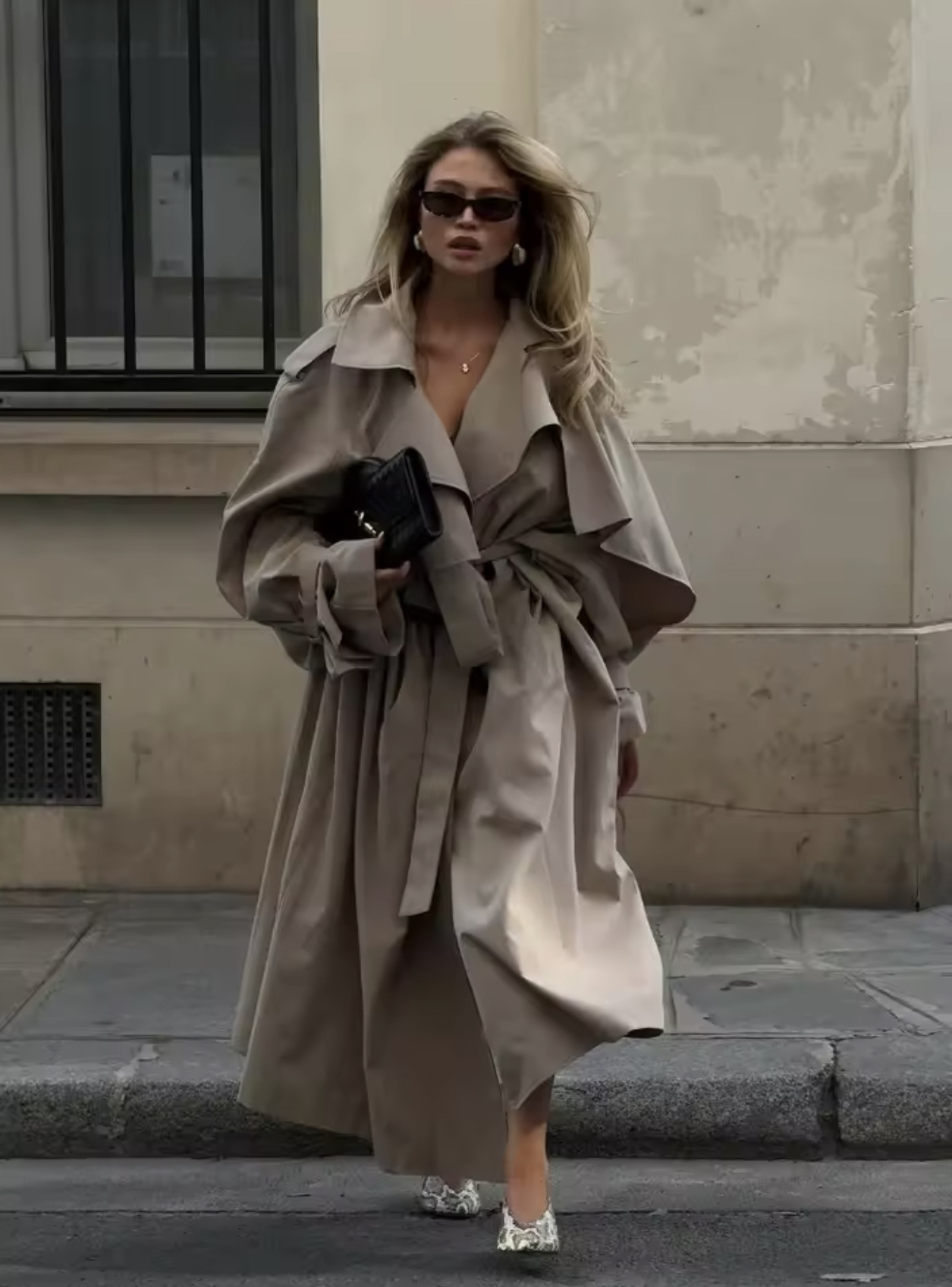Fashionable Mid-Length Knee-Length Trench Coat