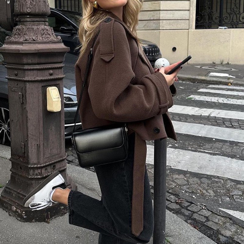 2025 New Style Women's Fashion Short Coat with Wide Lapels and Wool Blend