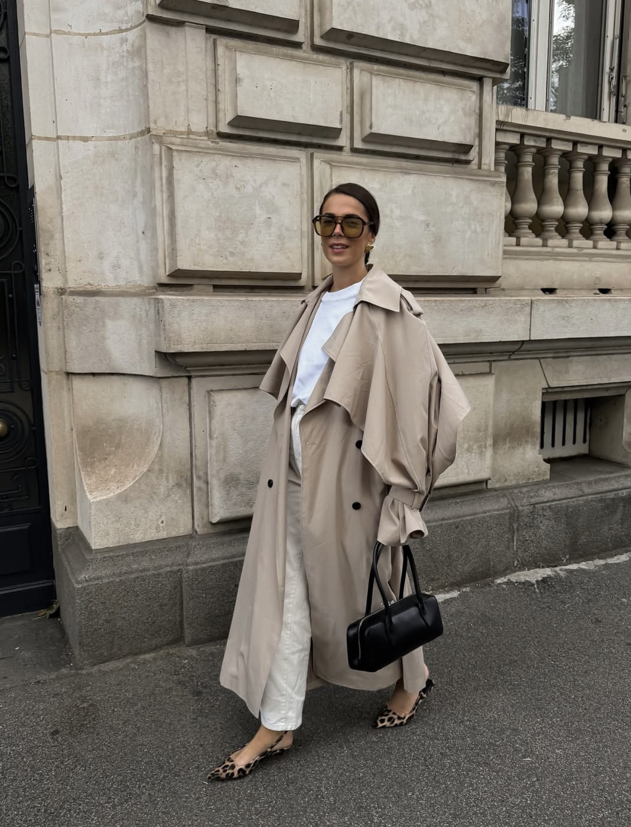 Fashionable Mid-Length Knee-Length Trench Coat
