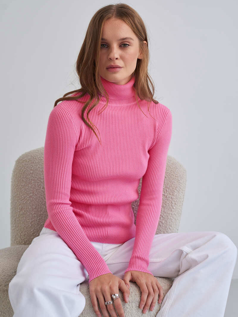 turtleneck knit undershirt