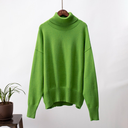 Solid-colored high-neck sweater