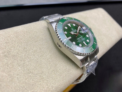 REPLICA ROLEX SUBMARINER 116610LV-97200 CLEAN FACTORY V4 STAINLESS STEEL STRAP