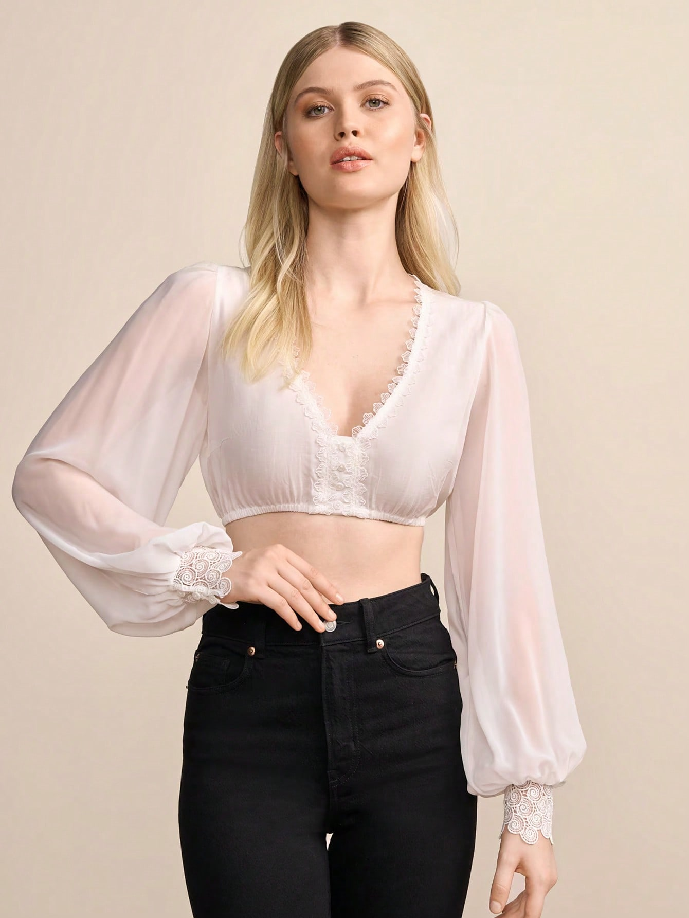 DirndlPop Weiß Paulina Bluse Bayern Kostüme für das Bierfest