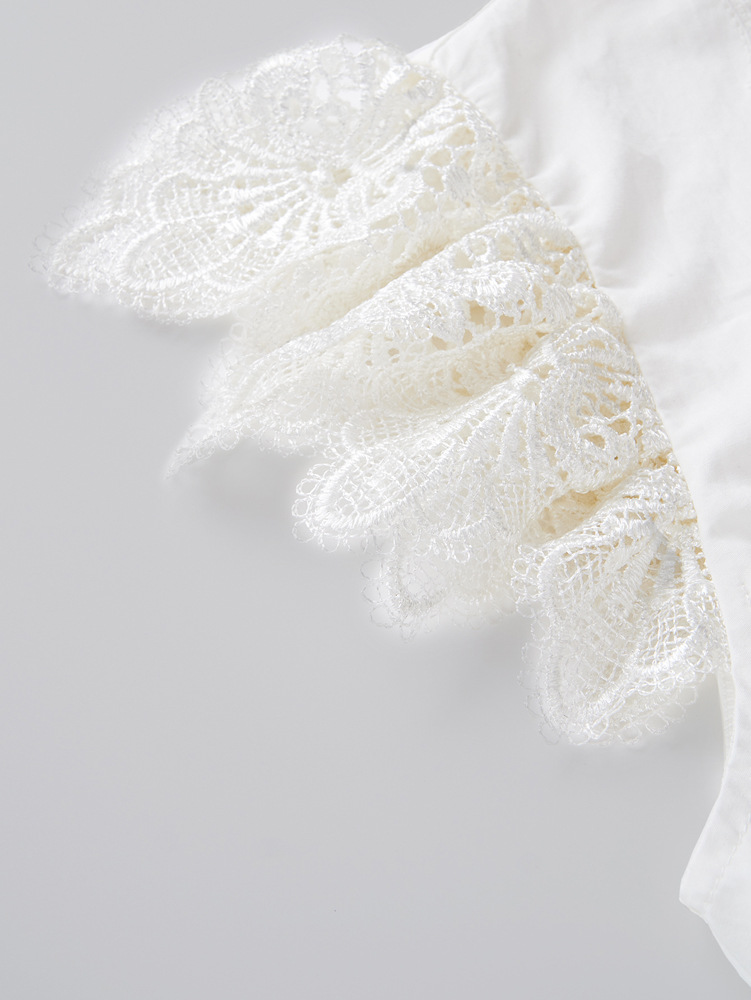 DirndlPop Weiß Amelie Dirndlbluse Bayern Kostüme für das Bierfest