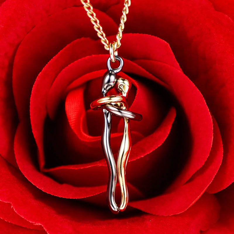 Hugging Couple Necklace – Meaningful Gift for Her