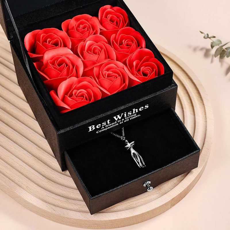 Hugging Couple Necklace – Meaningful Gift for Her