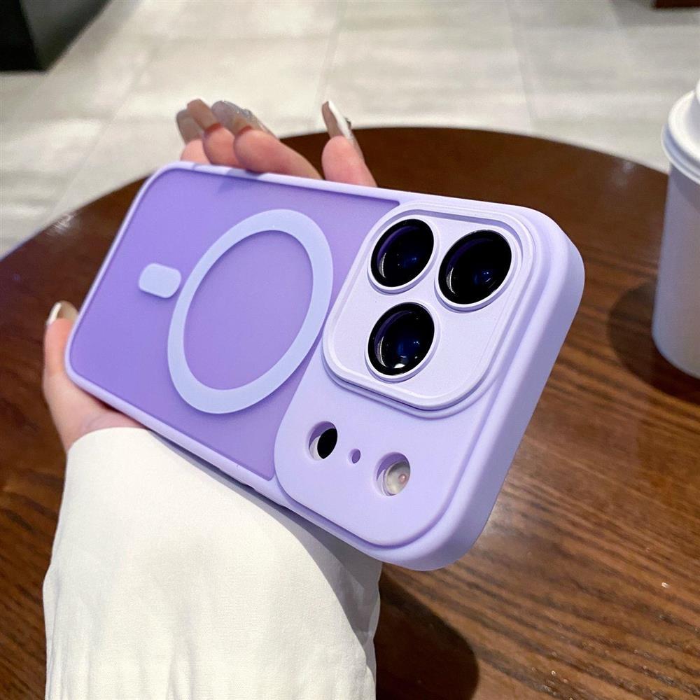 Soft-Feel Matte MagSafe iPhone 17 Case