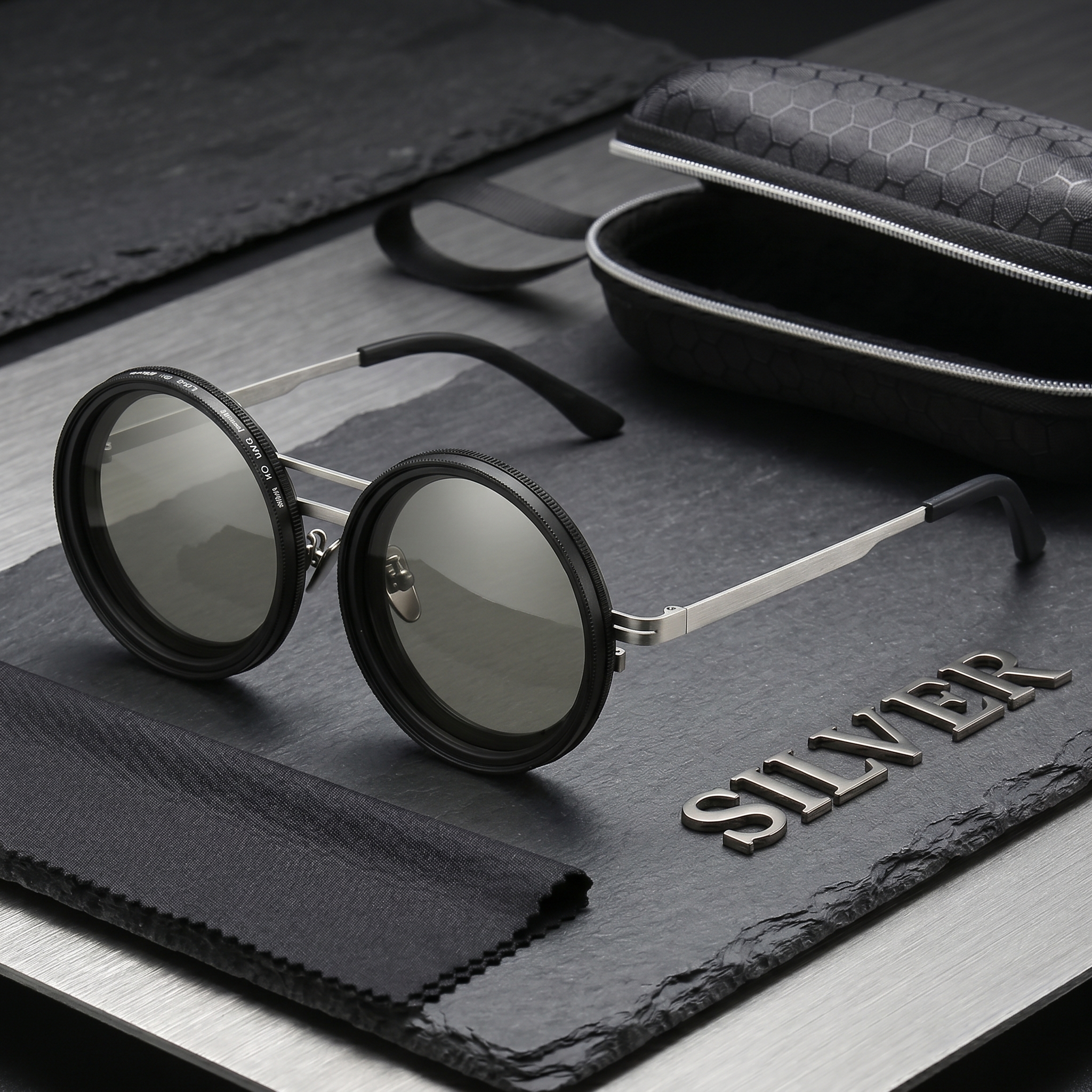 💥Last Day Promotion 49% OFF -🌟Retro Adjustable Tint Polarized Sunglasses