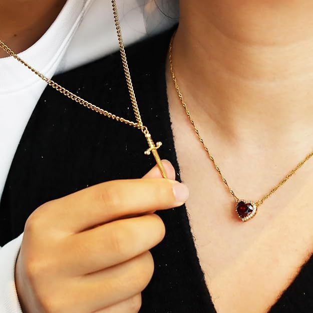 🏆Flash Sale⚡50K+ SOLD! 🖤Gothic Heart & Sword Necklace  