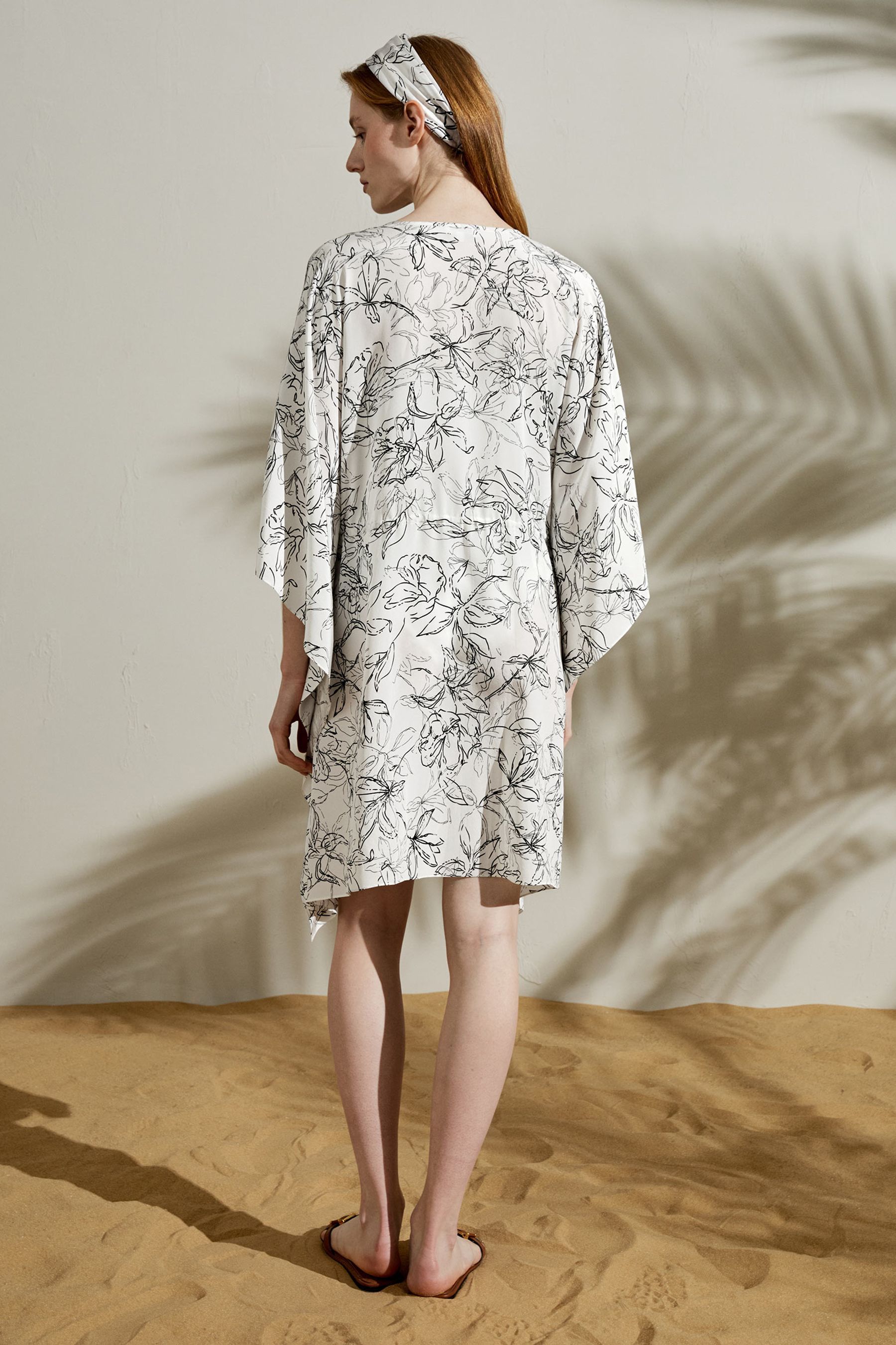 #color_Motif floral noir et blanc