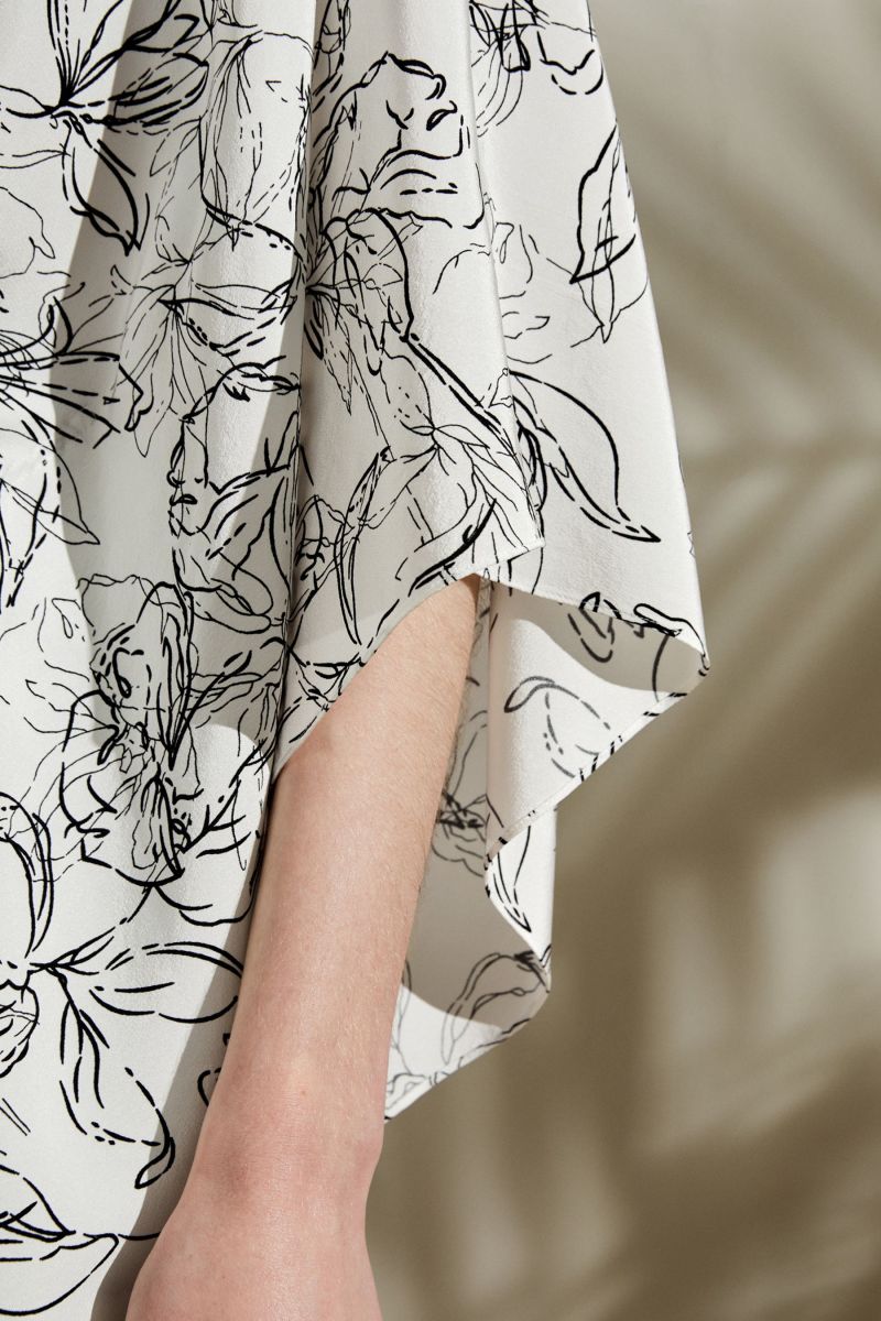 #color_Motif floral noir et blanc