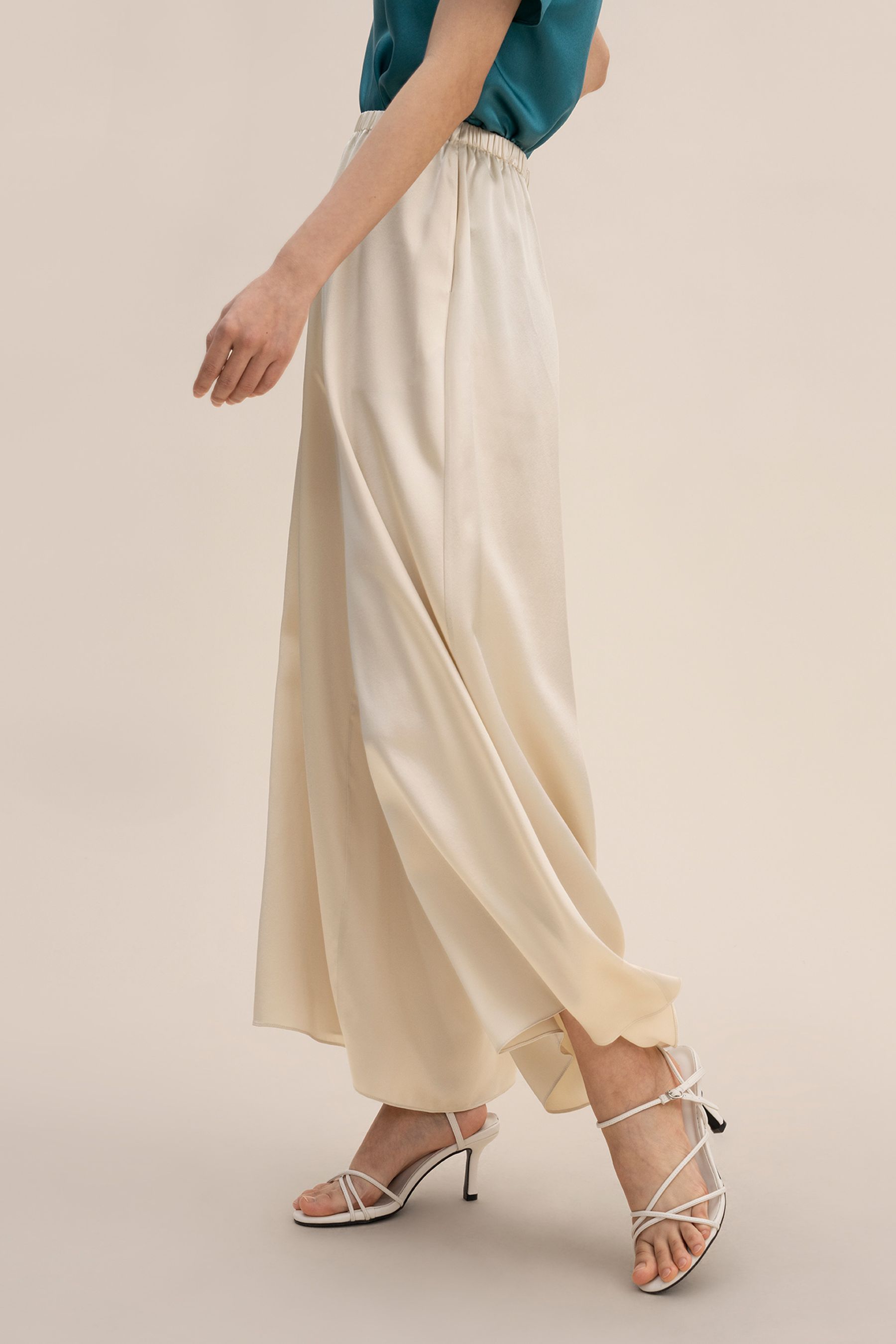 #color_Or de gravier