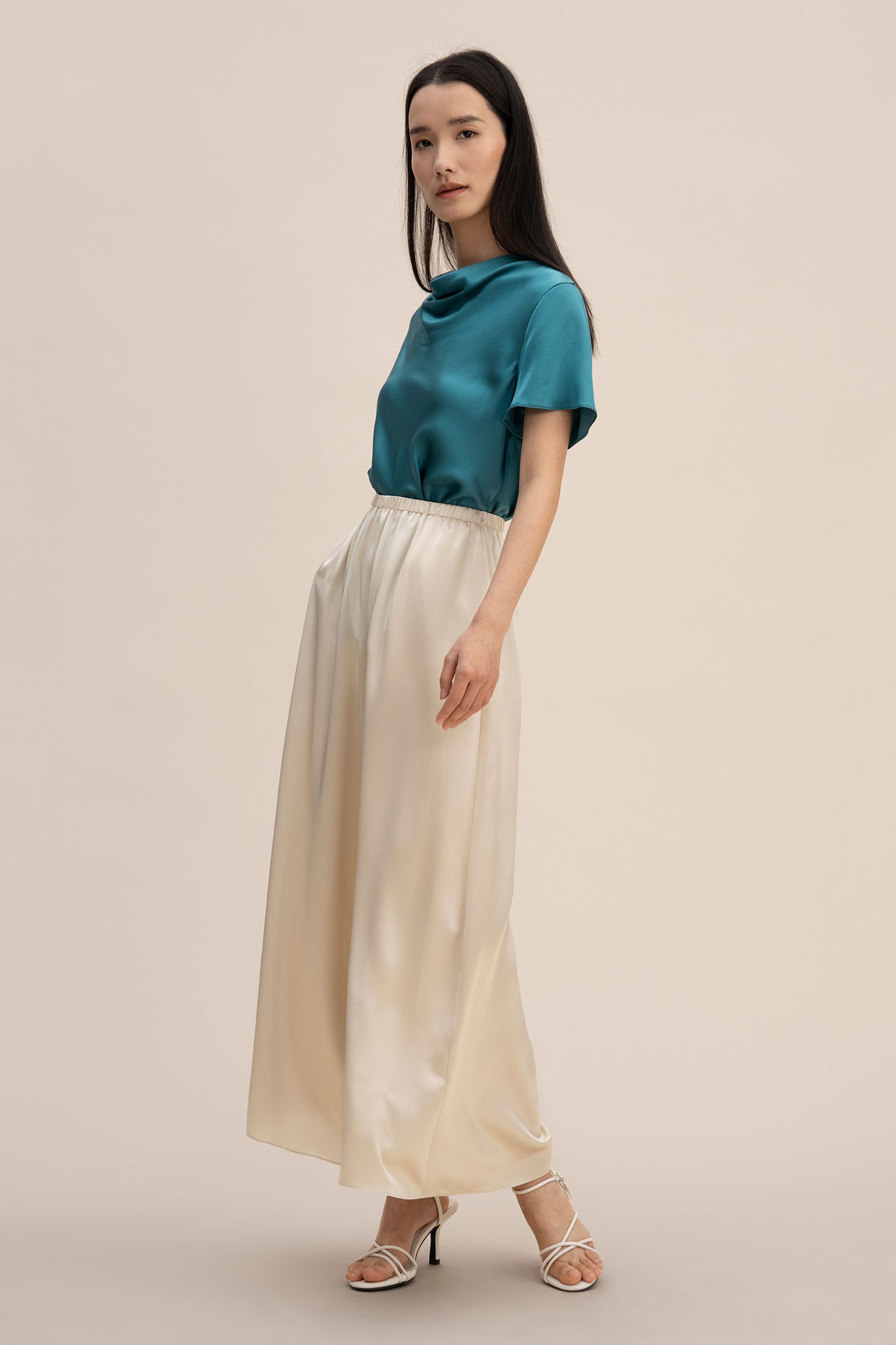 #color_Or de gravier