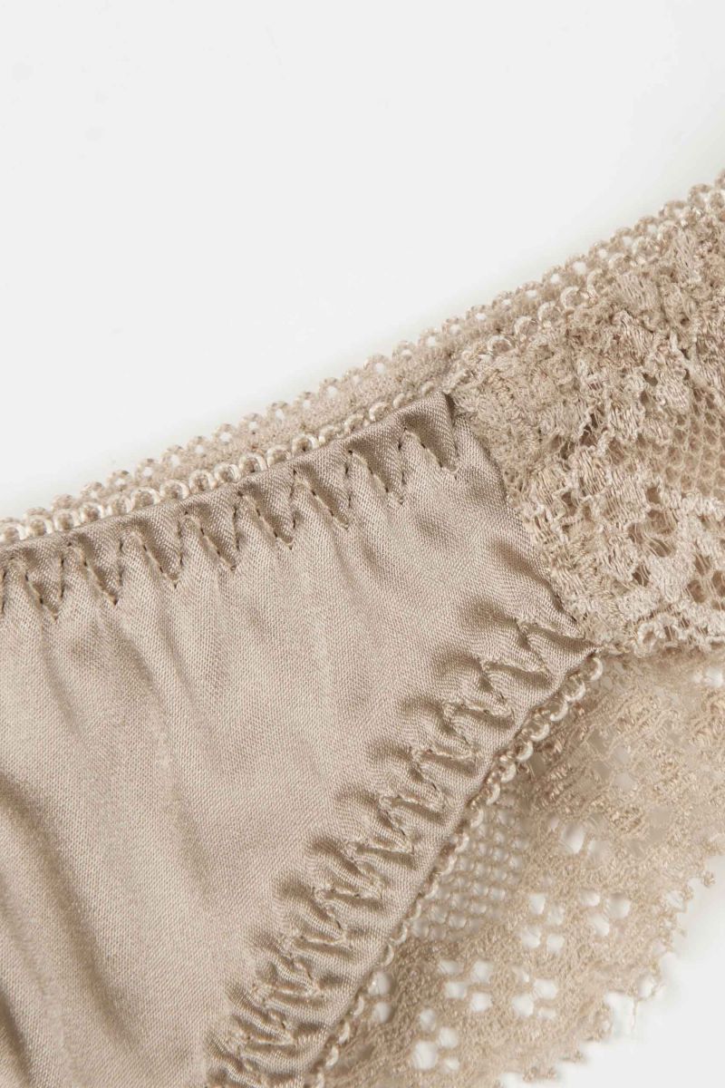 #color_Noir-Prune Clair-Jaune Clair -Taupe