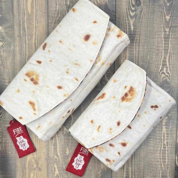 🌯LAST DAY 49% OFF - The Burrito Wallet – Your All-in-One Style & Storage Wrap!🔥✨