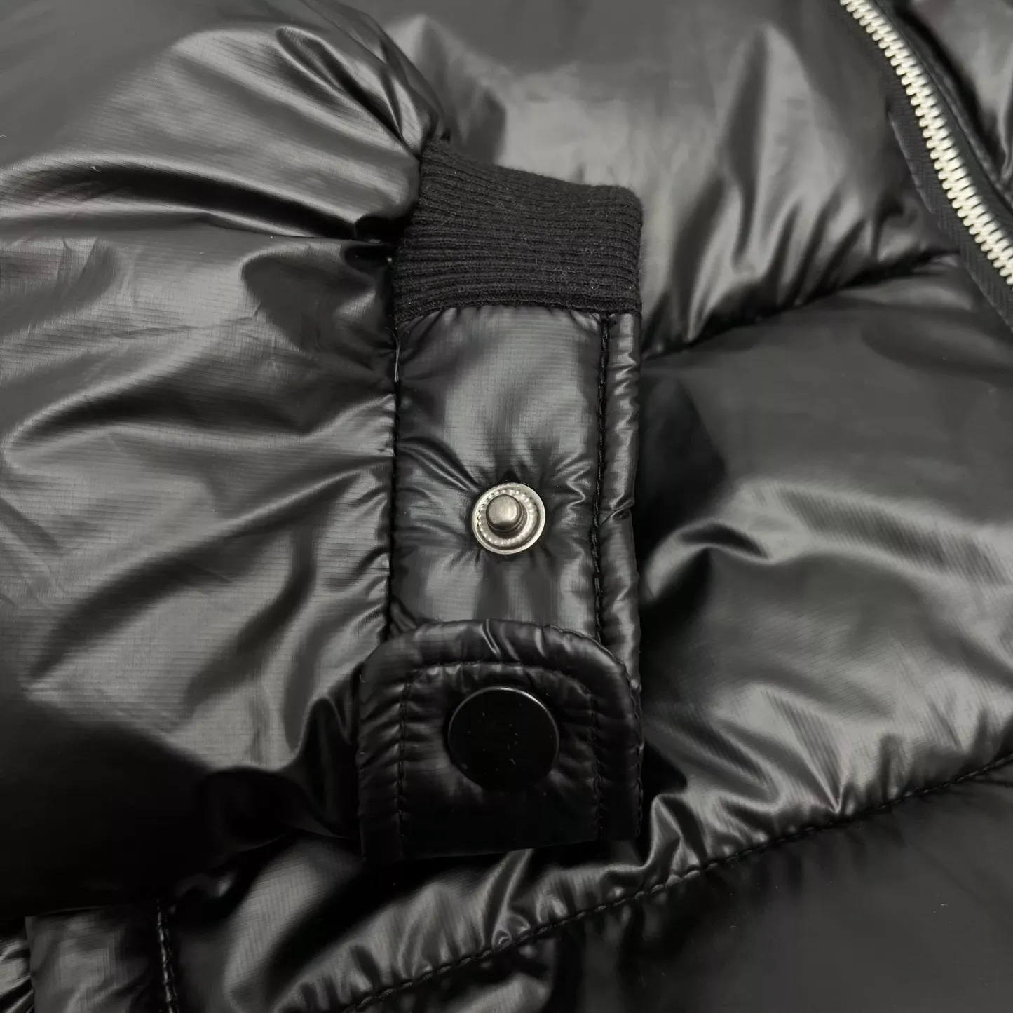 Trapstar Chenille Decoded Puffer Jacket Black