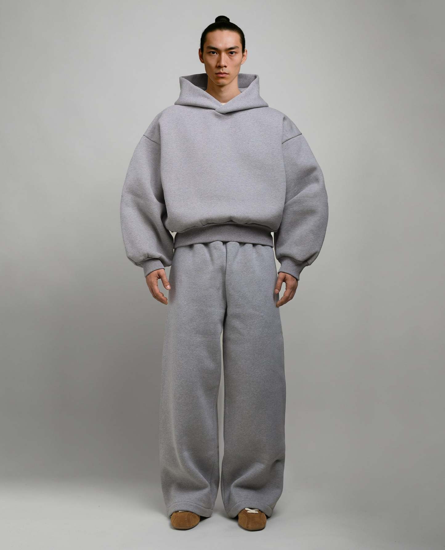 THE HOODIE V4 - CONCRETE GRAY