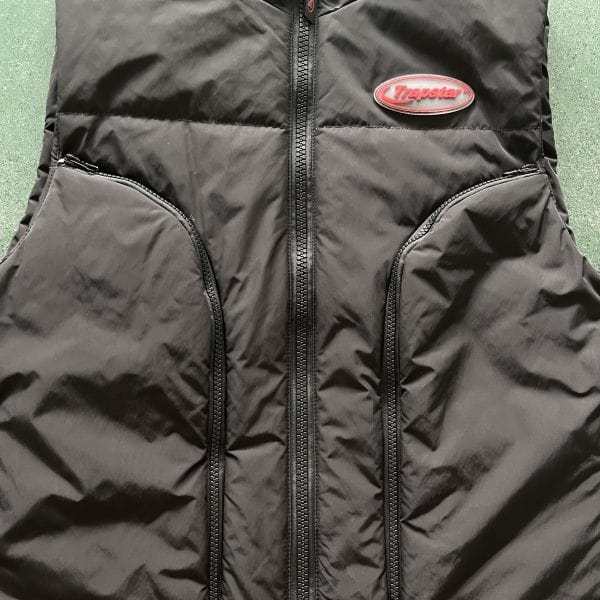 Trapstar Black Vest Red Badge