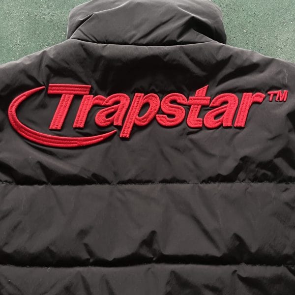 Trapstar Black Vest Red Badge