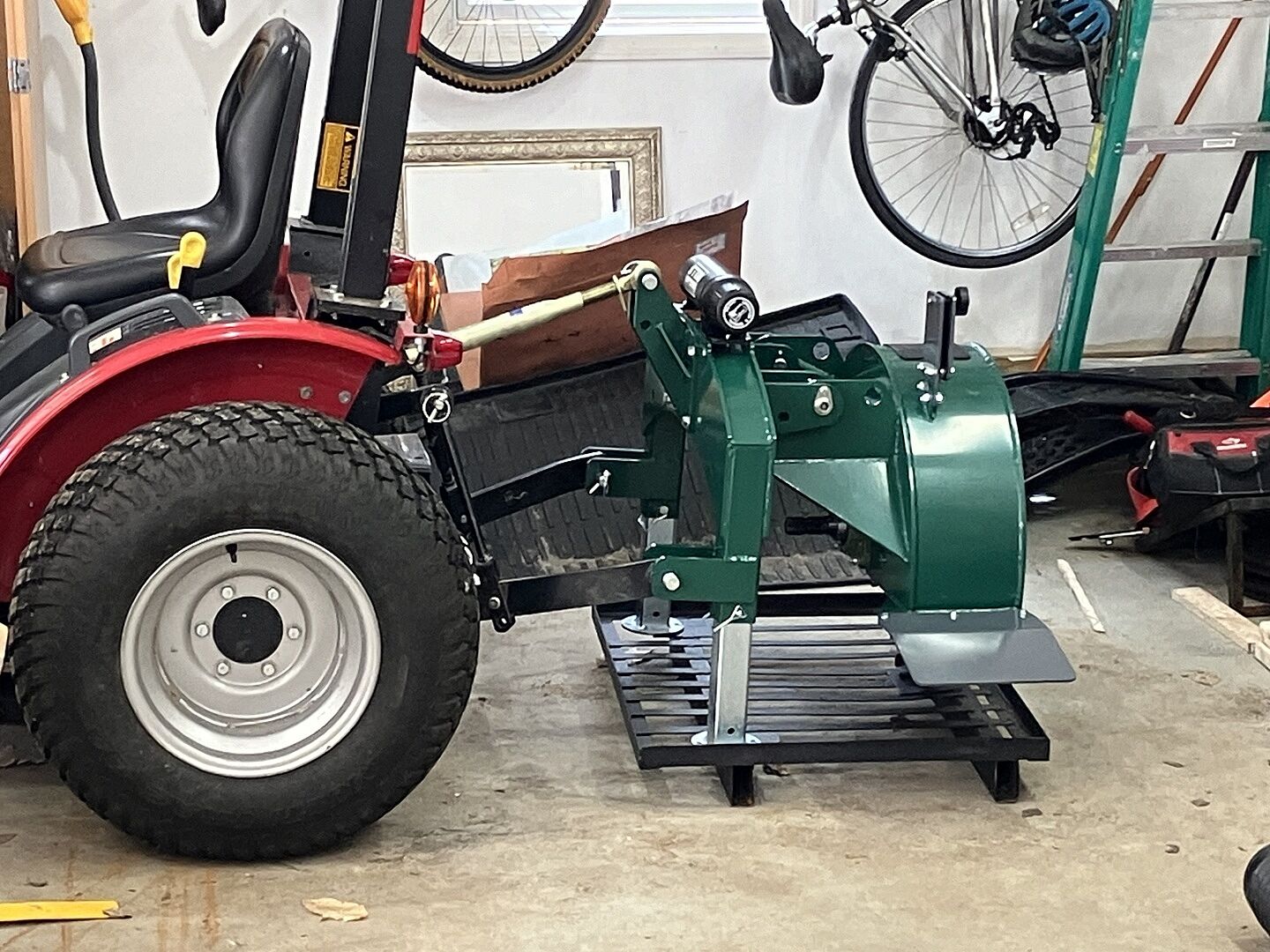 Mia Flores review image