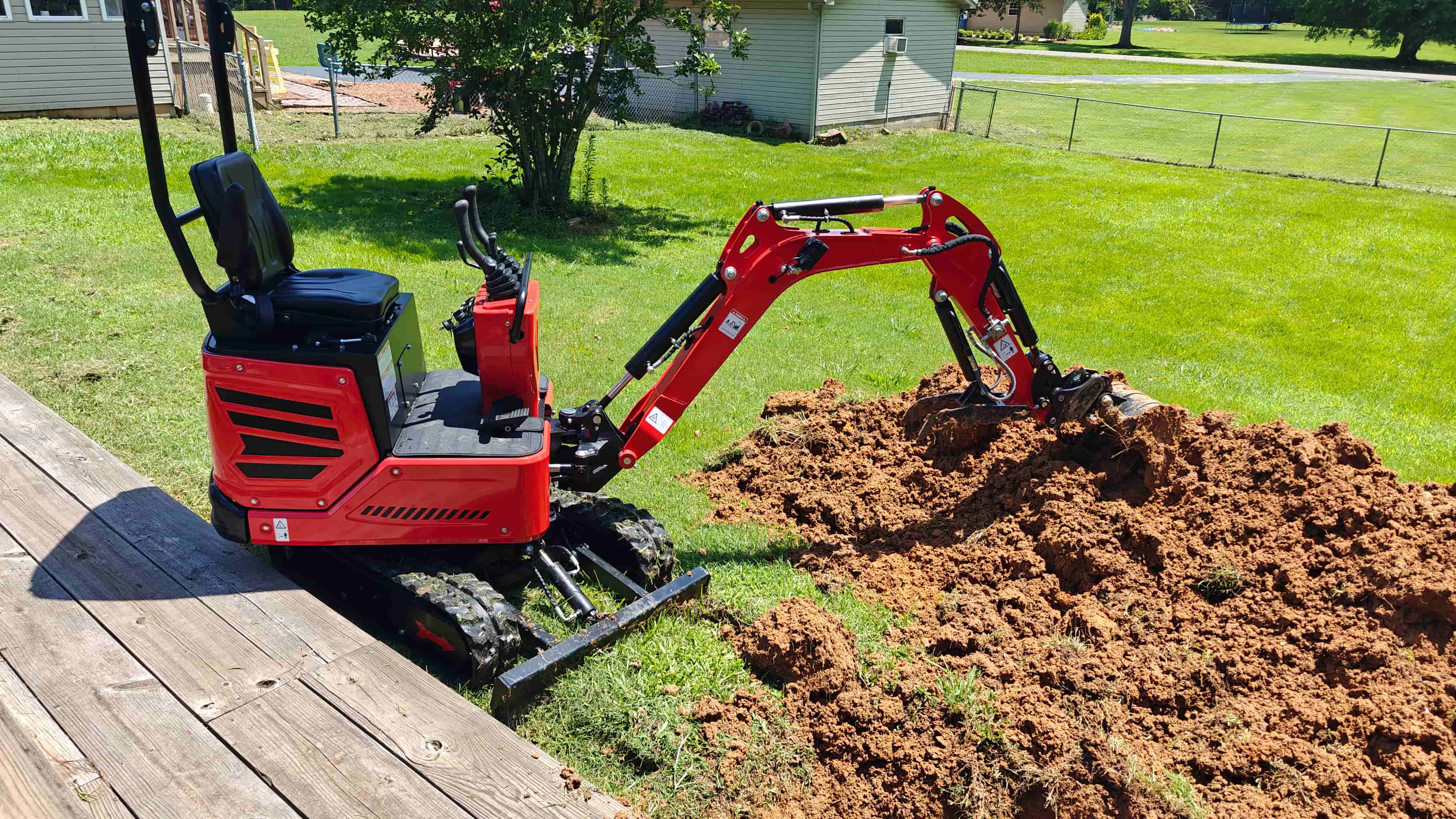 MEC10 mini excavator review photo 19