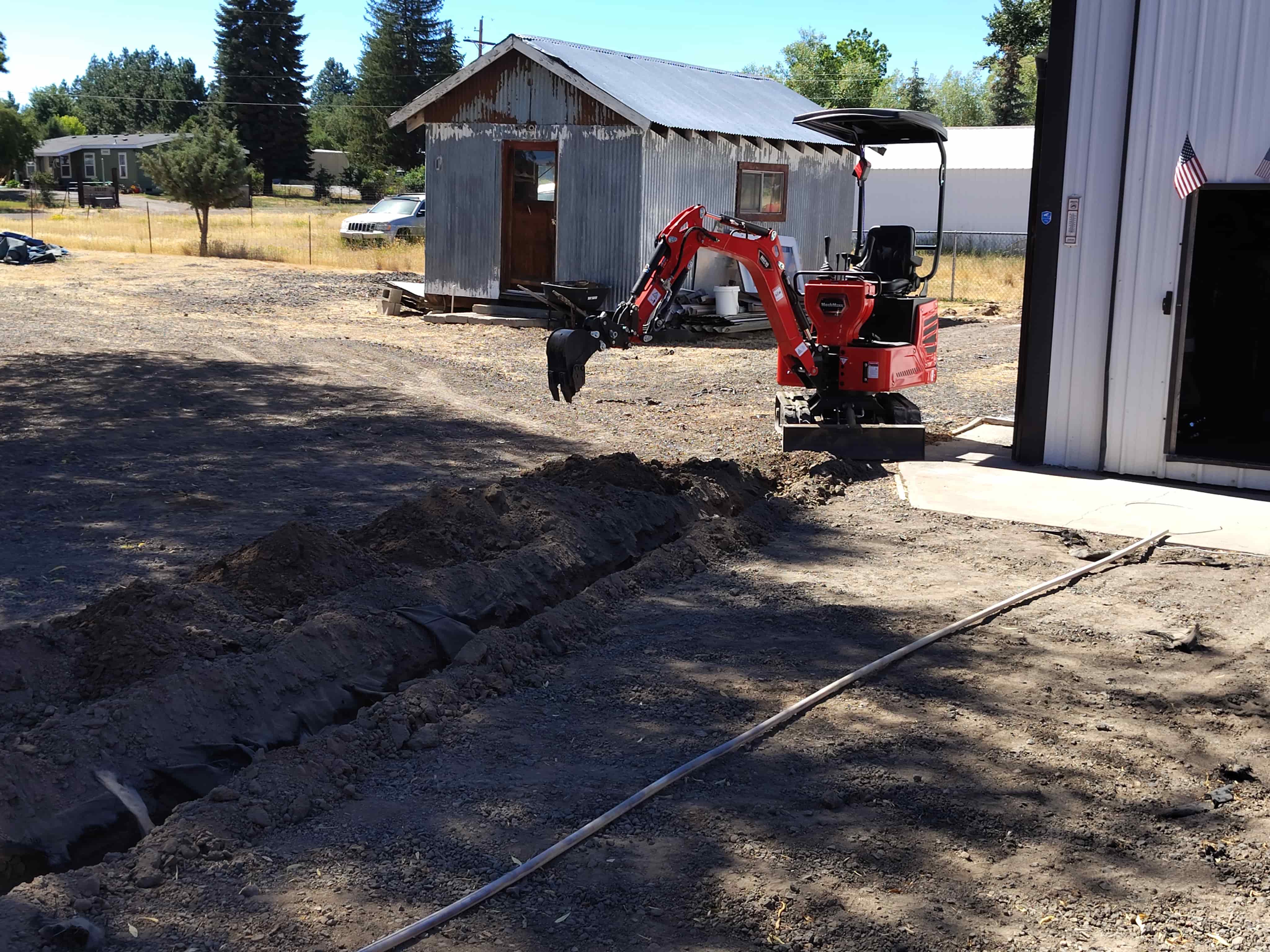 MEC10 mini excavator review photo 11