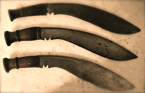 Variants of the GI2 kukri (MK1)