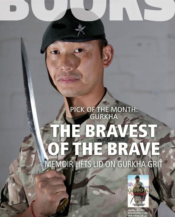 gurkha posing with chainpure khukuri