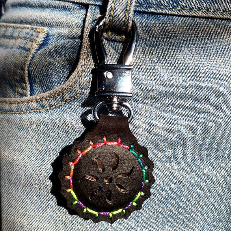 Strong magnetic pendant, slingshot force magnet, steel ball and iron attracting outdoor pendant, slingshot key buckle