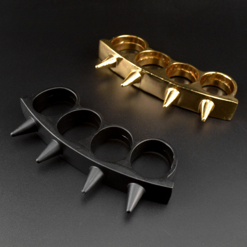 2pcs Brass Knuckles Pointed Four-Finger Fist Ring Buckle Black and Golden YY-kck001