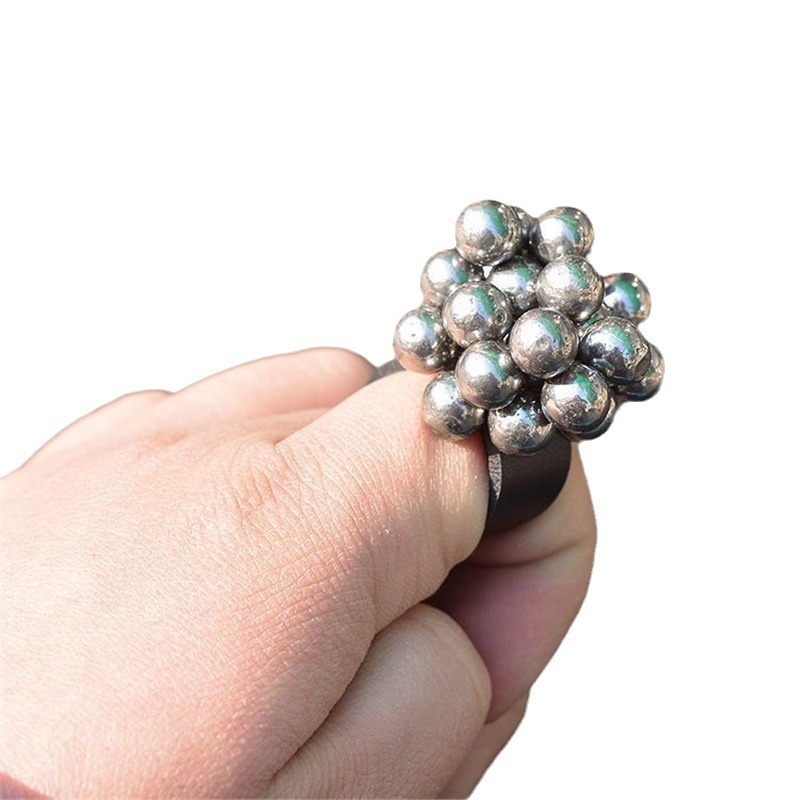 Strong magnetic pendant, slingshot force magnet, steel ball and iron attracting outdoor pendant, slingshot key buckle