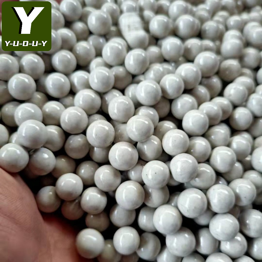 Y-U-O-U-Y White Slingshot Clay Pellets diameter 8 - 11mm