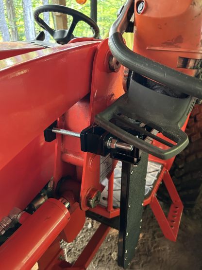 Heavy-duty Chainsaw Holder for Tractor