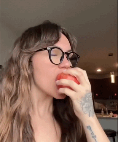 2c3cdb9c-8244-4eaf-8a54-48a7dbf89fd2.gif